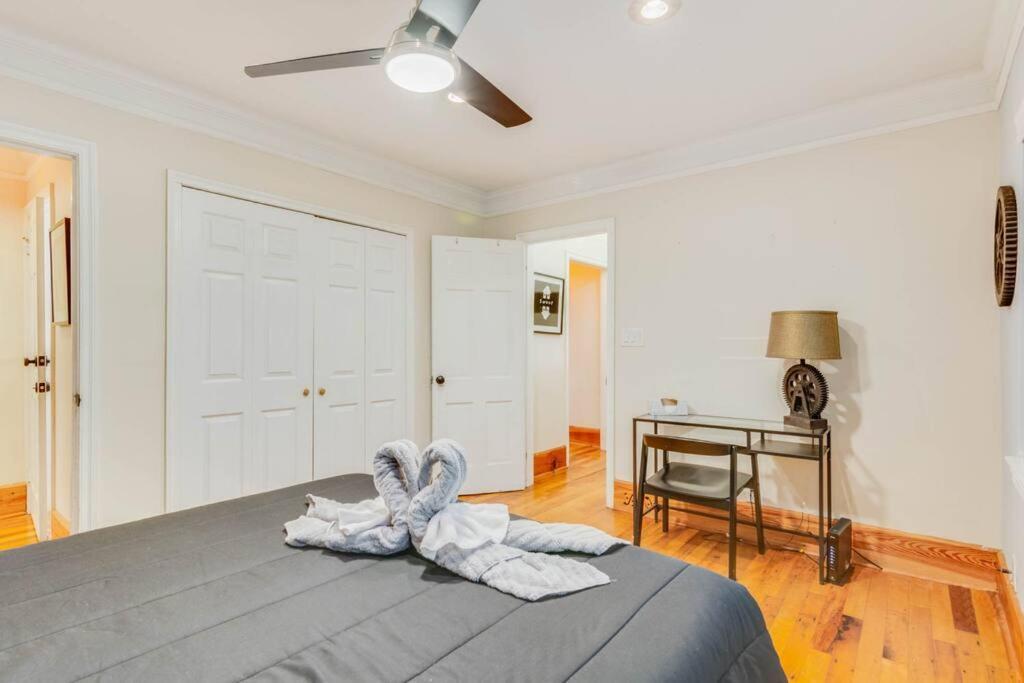 Stunning Atl 5Bdr Home Near Cdc Emory Sleeps 12 Atlanta Kültér fotó